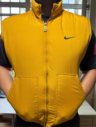 Chaleco reversible Nike amarillo