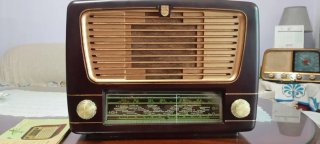 Radio Philips BE 241 U
