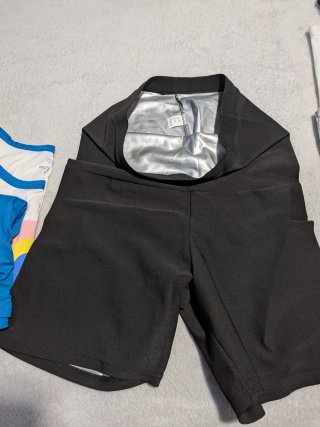 Lote Ropa: Camisetas tirantes, leggings y faja
