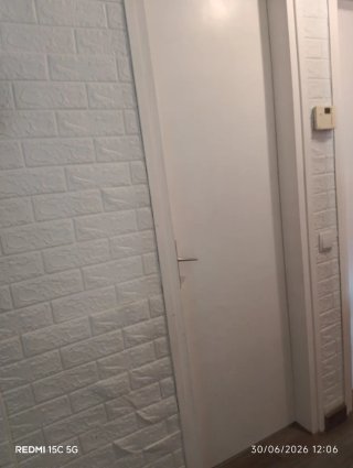 6 Puertas blancas
