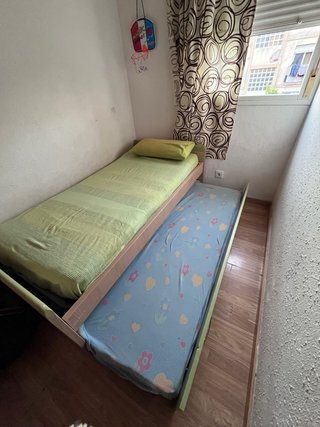 Cama individual con cajones