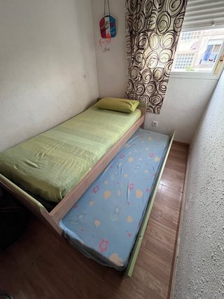 Cama individual con cajones