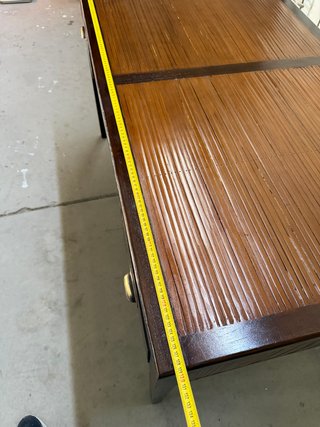 Escritorio de bambú y madera