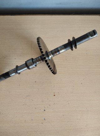 Eje pedales derbi variant