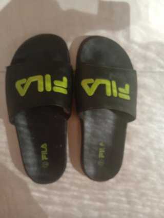 Chanclas Fila Negras Talla 36