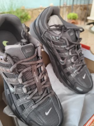 Zapatillas Nike Grises