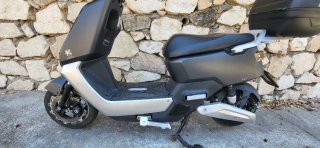 Peugeot NX1 Ciclomotor Eléctrico Negro/Marrón