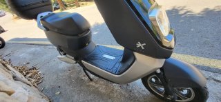 Peugeot NX1 Ciclomotor Eléctrico Negro/Marrón