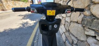 Peugeot NX1 Ciclomotor Eléctrico Negro/Marrón