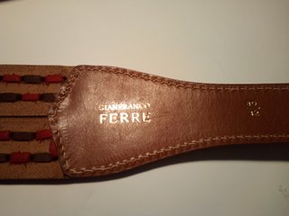 Cinturón de piel Ferrè (534)