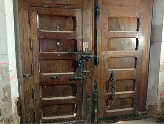 Puerta doble madera maciza