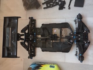 Coche RC Associated 1/8 4.1