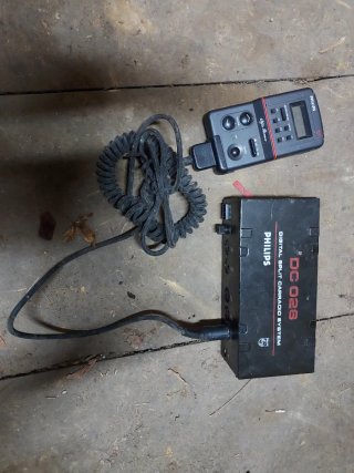 Philips DC 026 Digital Split Car Radio System
