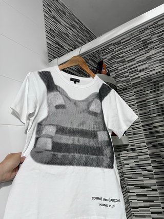 Camiseta CDG Chaleco Antibalas Talla S