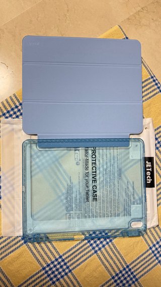 Funda iPad Air 13 M3/M2 Purpurina azul “Frozen”