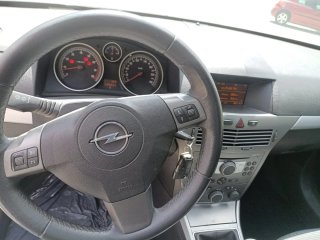 Opel Astra 2006 1.8 140cv / Techo panorámico