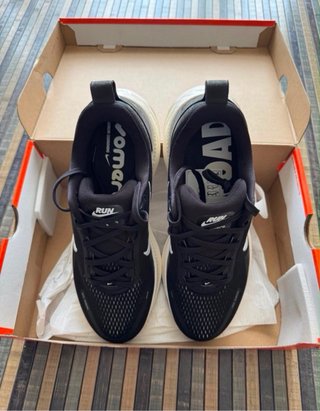 Zapatillas Nike Vomero Black 18 HM6804-005 T.44 EU