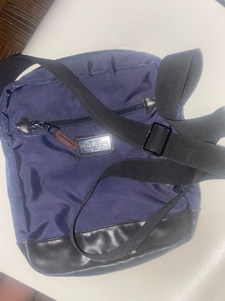 Bolso Pepe Jeans azul y negro