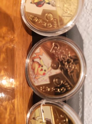 Monedas Pikachu 1996-1998