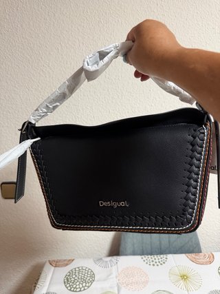 Bolso Desigual bandolera negro multicolor