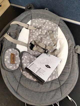 Momi KENANI Mecedora Bebé Plegable 9 kg Bluetooth