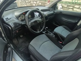 Peugeot 206 2004