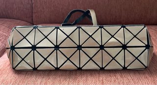 Bolso dorado geométrico de estilo vintage
