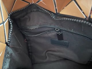Bolso dorado geométrico de estilo vintage
