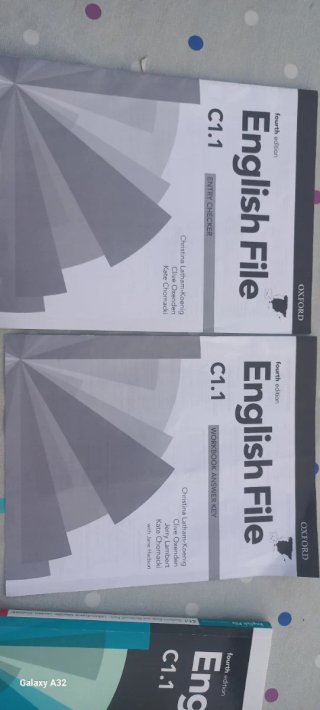 English File C1.1 Advanced. Student's book and ...