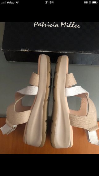 Sandalias Patricia Miller Piel Beige y Blanco