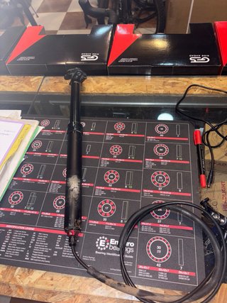 Tija telescópica para bicicleta de montaña
