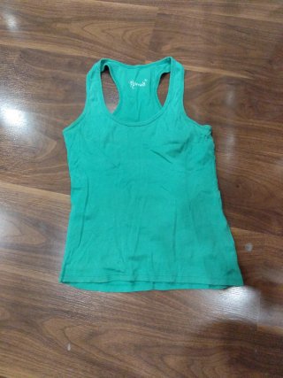 Camiseta tirantes verde