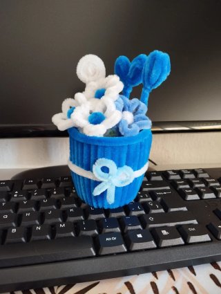 Macetita Decorativa Hecha a Mano