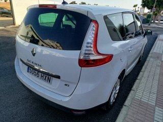 Renault Grand Scenic 2015