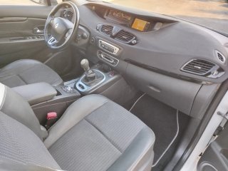 Renault Grand Scenic 2015