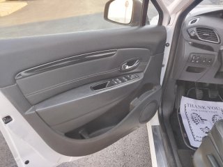 Renault Grand Scenic 2015