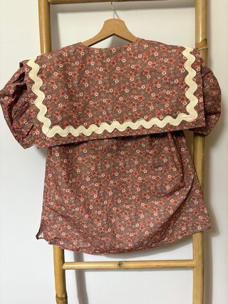 Camisa Coosy flores rosa