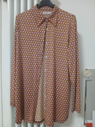 Camicia Stradivarius fantasia geometrica