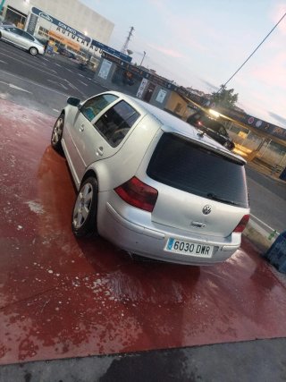 Volkswagen Golf 2000