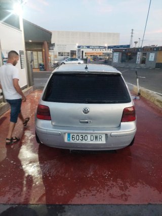 Volkswagen Golf 2000