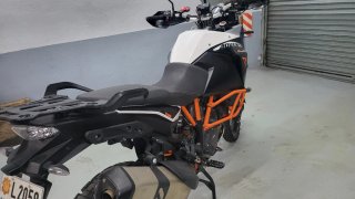 KTM 1190 Adventure Moto Negra/Blanca