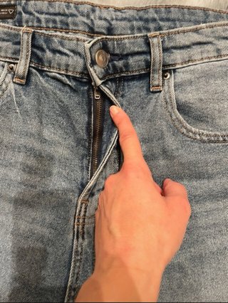Lote Ropa Hombre: Shorts VaqueroSudadera+ Camiseta