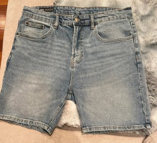 Lote Ropa Hombre: Shorts VaqueroSudadera+ Camiseta