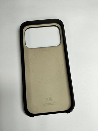 Apple Custodia Beats con MagSafe e Controllo Fotocamera per iPhone 17 Pro - Antracite