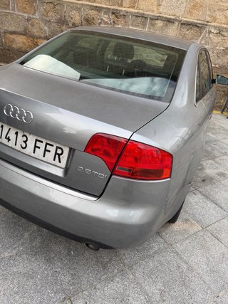 Audi A4 2.5 TDI V6
