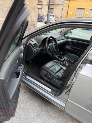 Audi A4 2.5 TDI V6