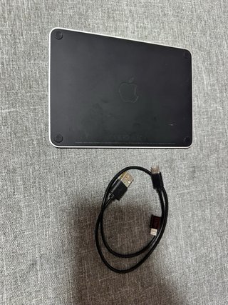 Apple Magic Trackpad 2 Negro + Adaptador USB-C