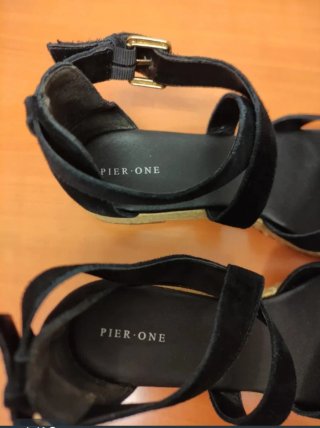 Sandalias negras Pier One Talla 39