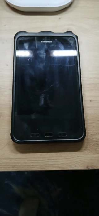 Samsung Tablet Negra trabajo +MSD gratis 32gb