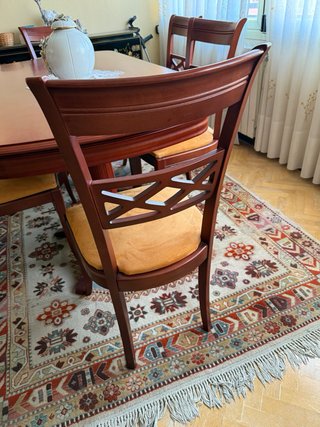Mesa extensible a 320 cm de  salón y 6 sillas